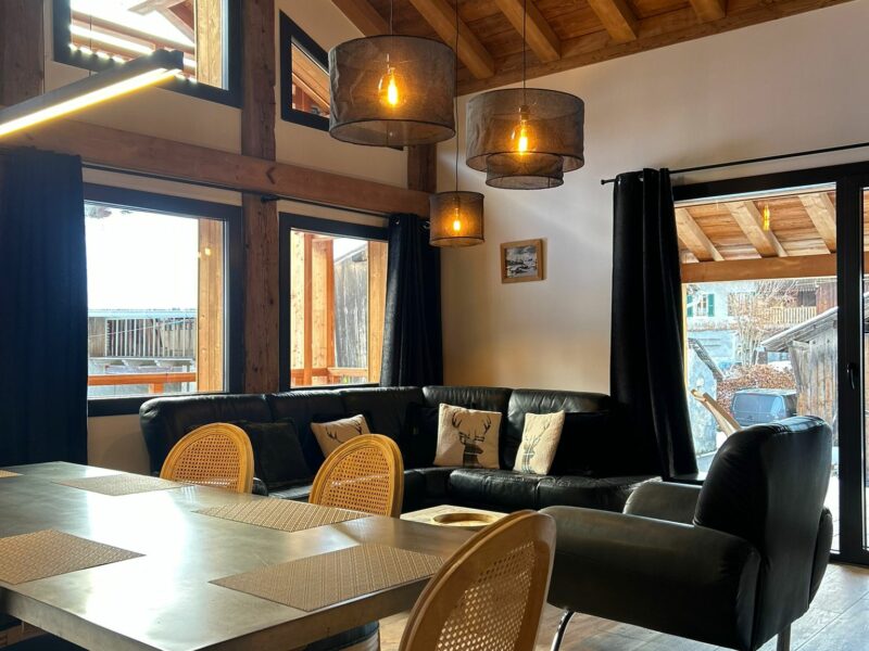 Albert, 2 min Ski et Commerce