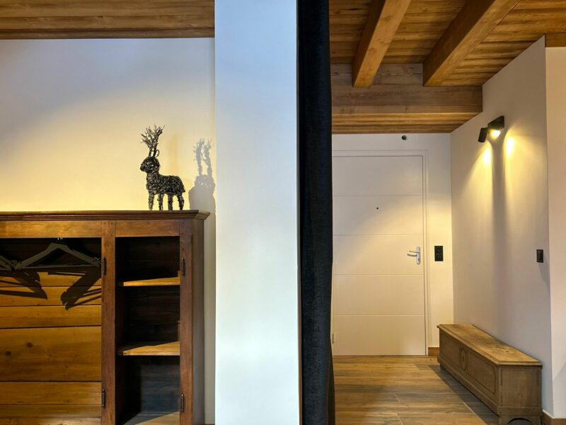 Albert, 2 min Ski et Commerce